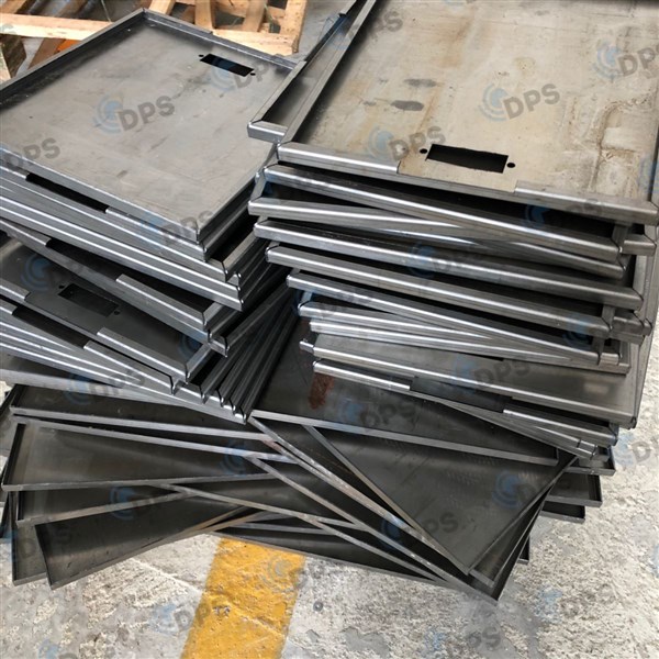 Chấn gấp tại xưởng sản xuất cơ khí chính xác DPS! 